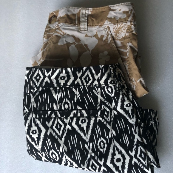 Patterned shorts - Picture 3 of 3